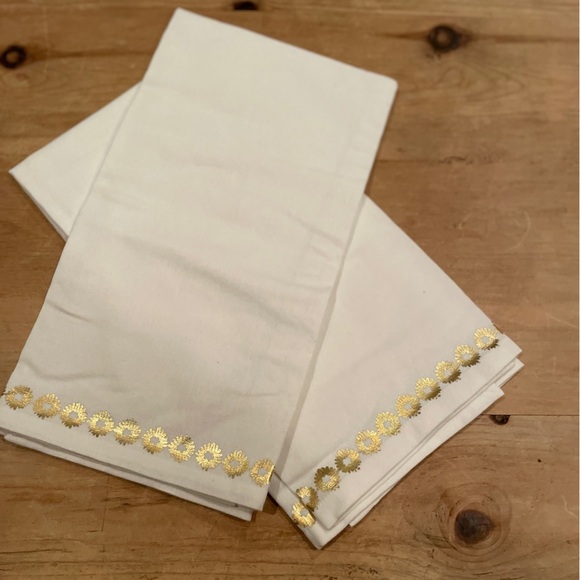 NWT Set of 2 Nathalie Lete Anthropologie Gold Heart Red Rouge Kitchen Tea towels - Picture 6 of 6